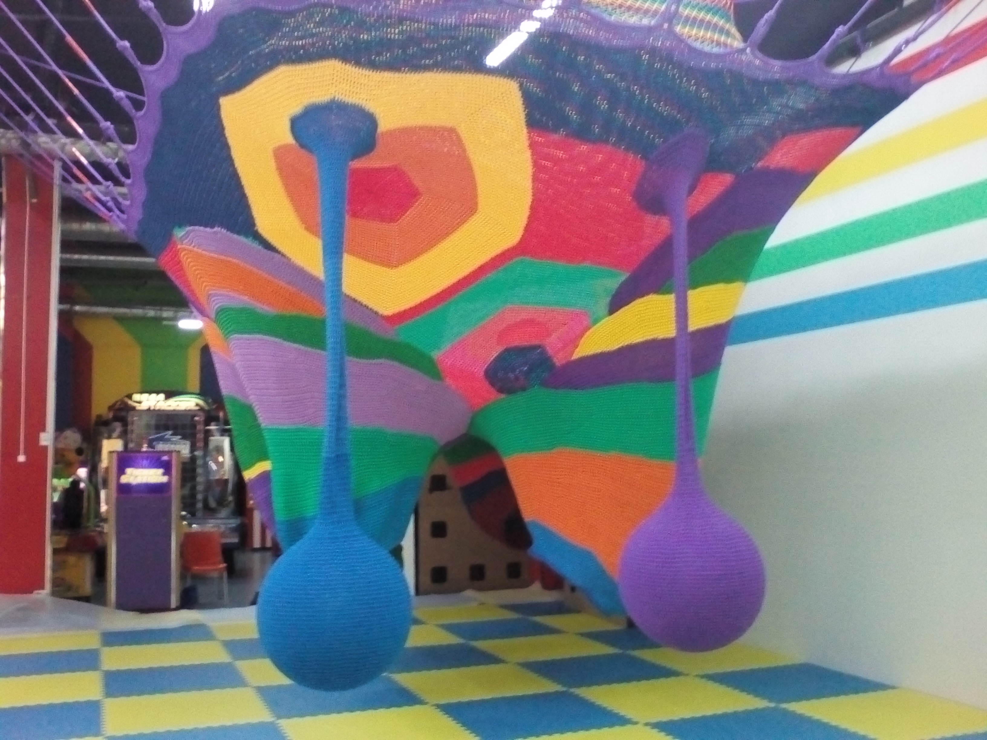 Детская игровая площадка в ТРЦ «Дея» в Нальчике | Купить в Москве  оборудование для детских аттракционов